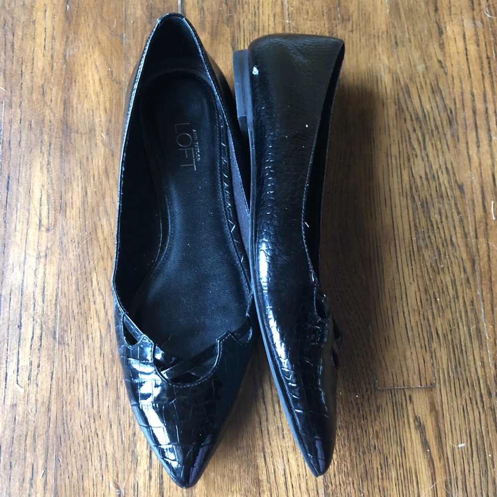 Ann Taylor Loft Faux Snake Patent Leather Flats